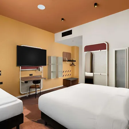 - Handwritten Collection Hotell Budapest