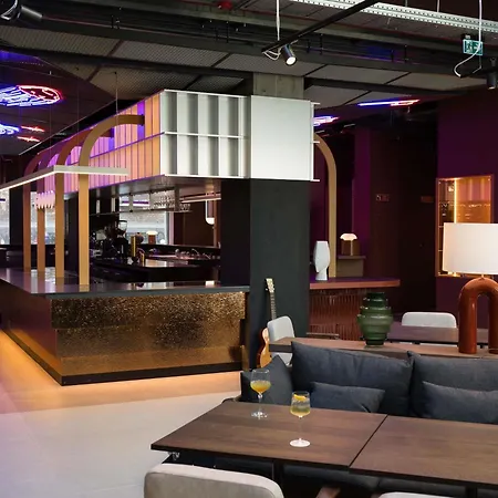 Hotell - Handwritten Collection